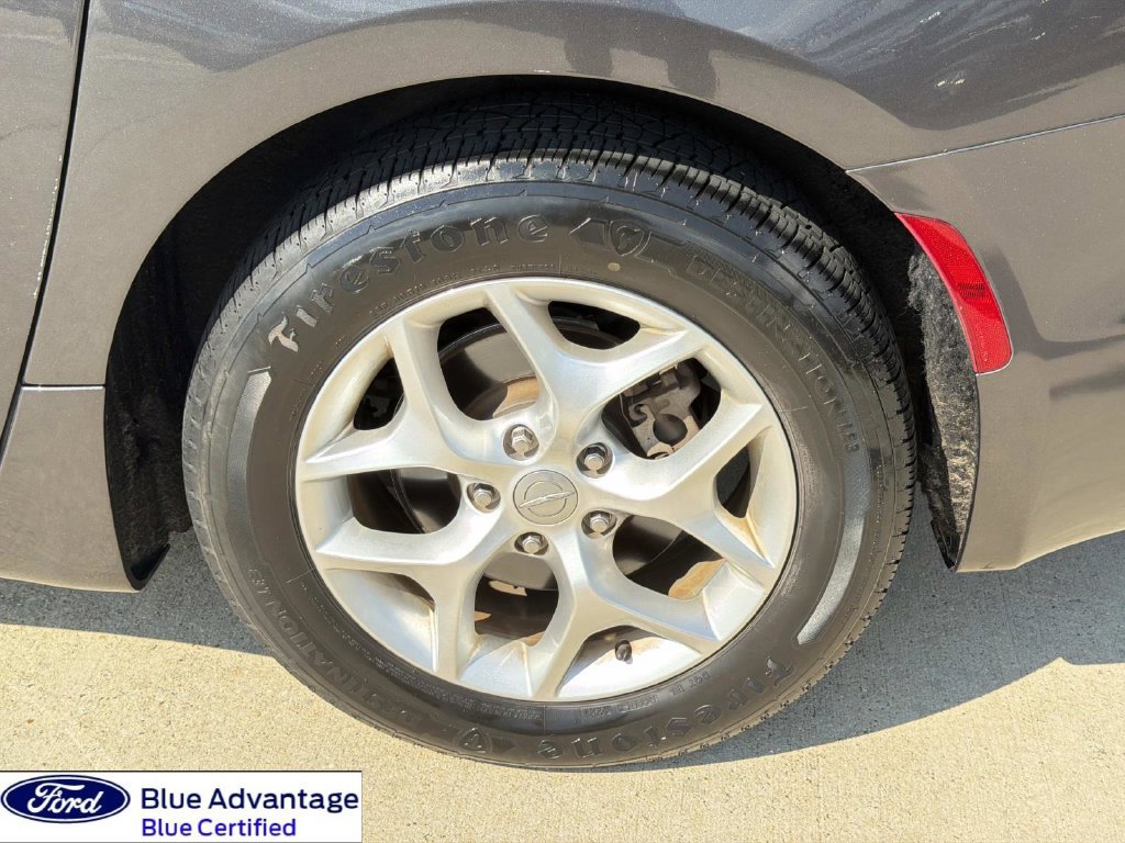 Used 2020 Chrysler Pacifica Limited w/ Advanced Safetytec Group FWD image 7