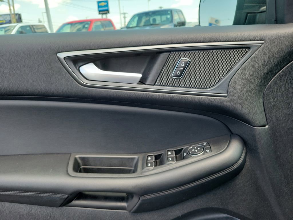 Certified 2021 Ford Edge SE FWD image 20