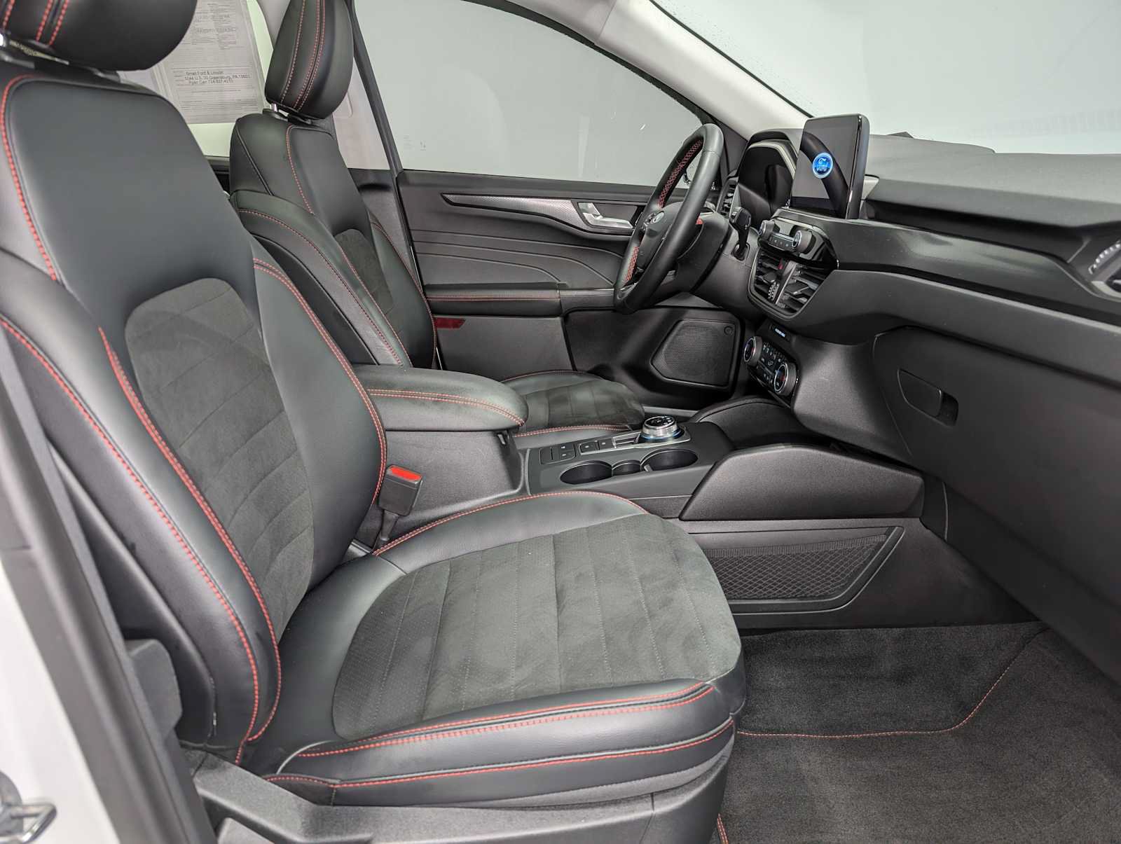 Certified 2021 Ford Escape SEL w/ SEL Stealth AWD Package image 42