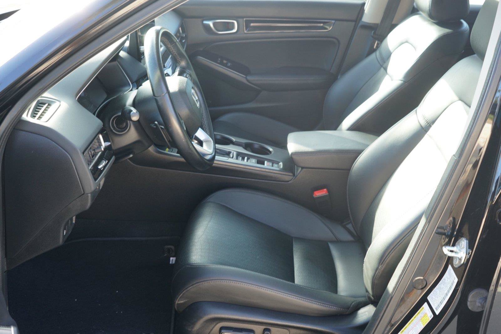 Used 2024 Honda Civic Touring image 9