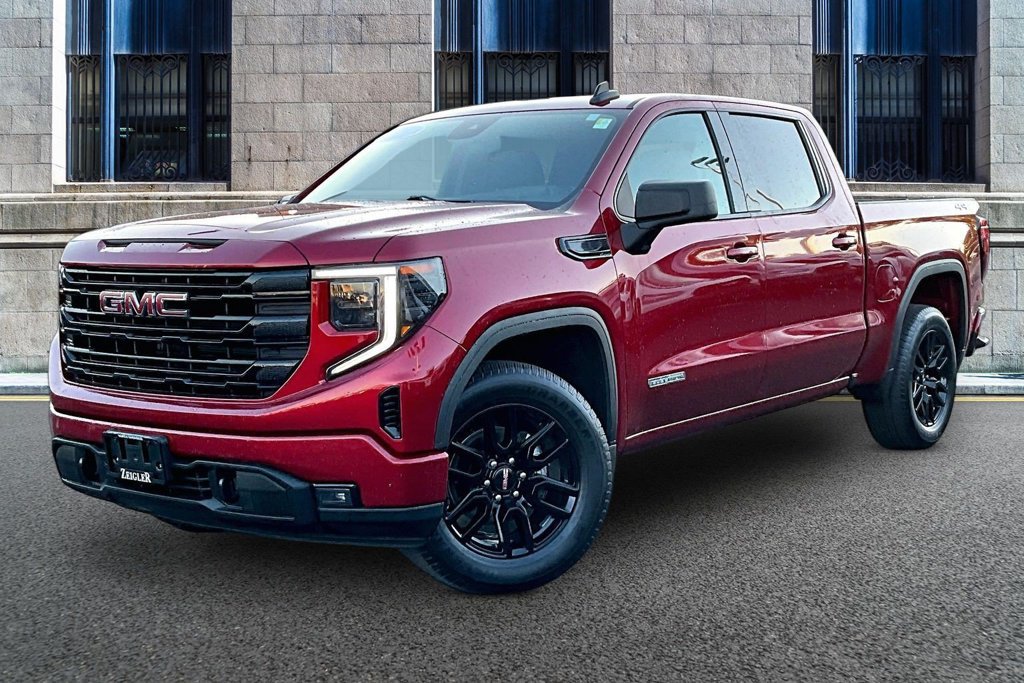 Used 2023 GMC Sierra 1500 Elevation AWD/4WD image 2