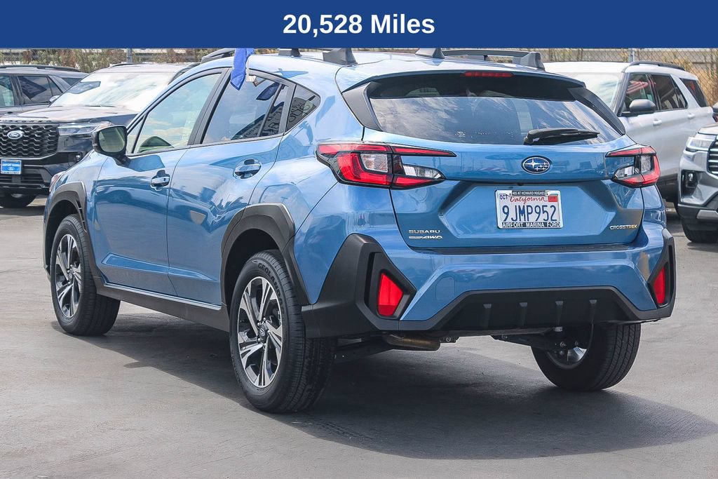Used 2024 Subaru Crosstrek 2.0i Premium w/ Crosstrek Mirror Package AWD/4WD image 8
