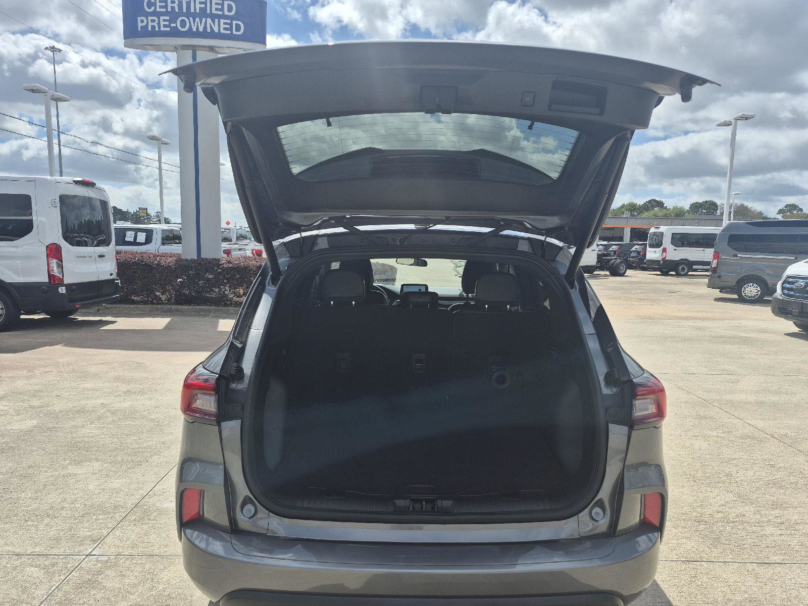 Certified 2024 Ford Escape ST-Line image 18