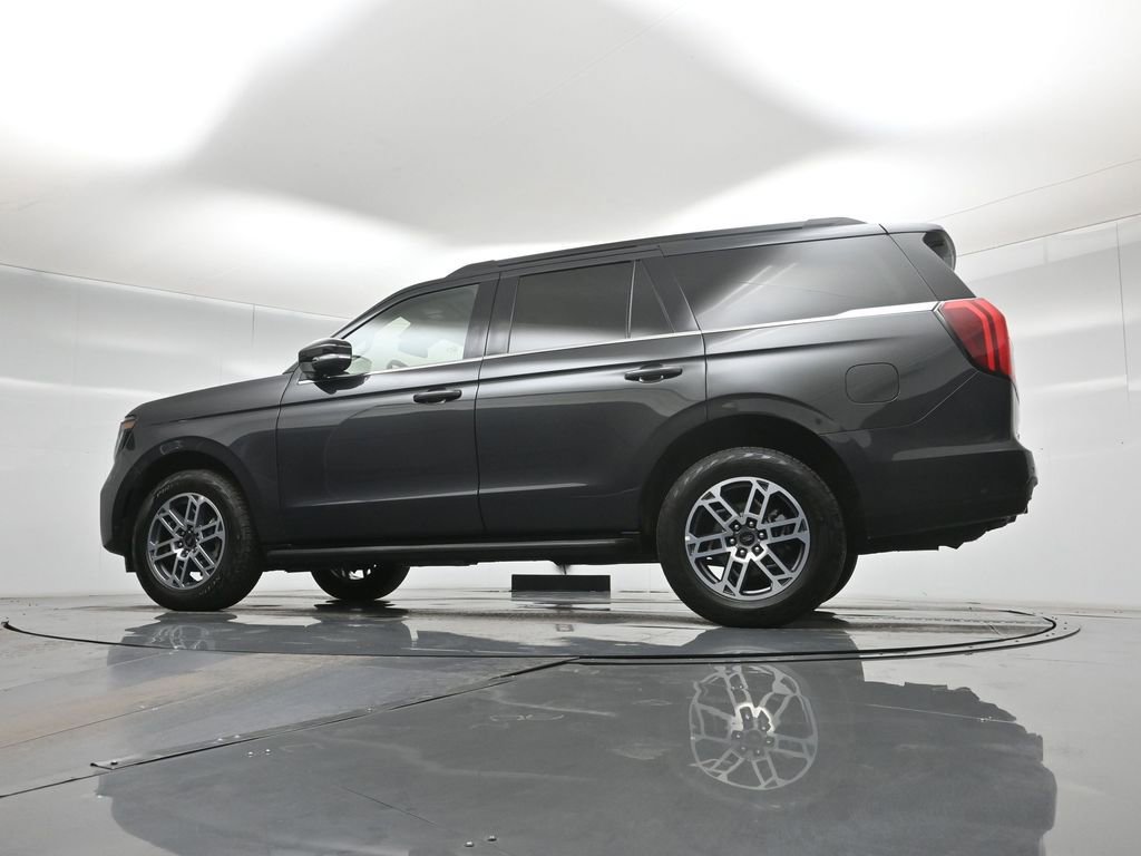 Certified 2025 Ford Expedition Active AWD/4WD image 51