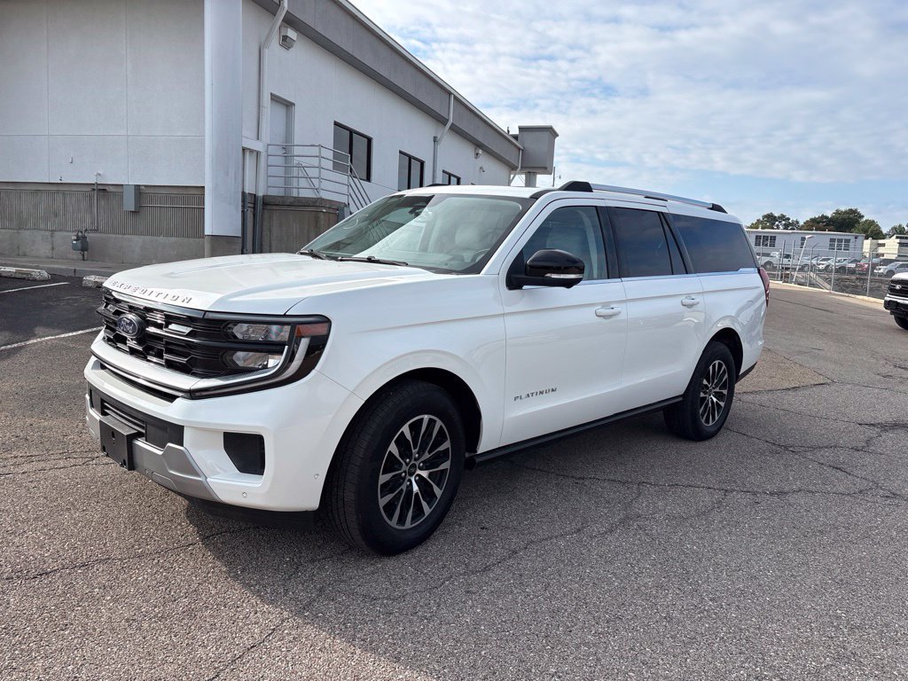 Certified 2025 Ford Expedition Max Platinum AWD/4WD image 3
