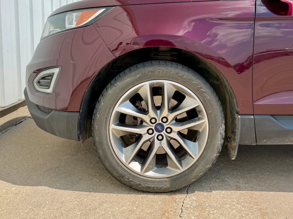 Certified 2017 Ford Edge Titanium w/ Equipment Group 301A AWD/4WD image 29