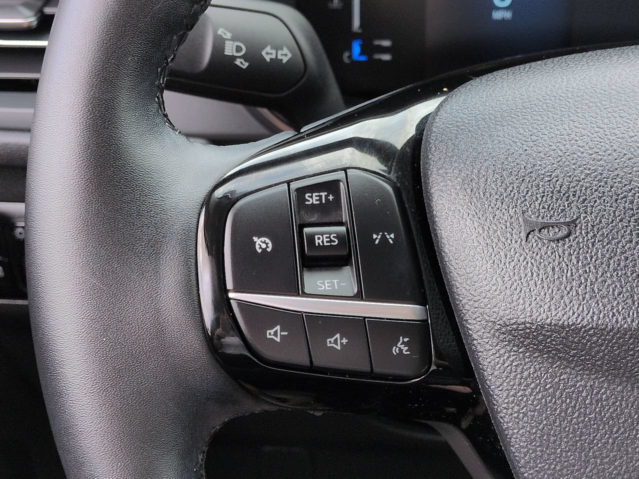 Certified 2023 Ford Escape Active AWD/4WD image 24