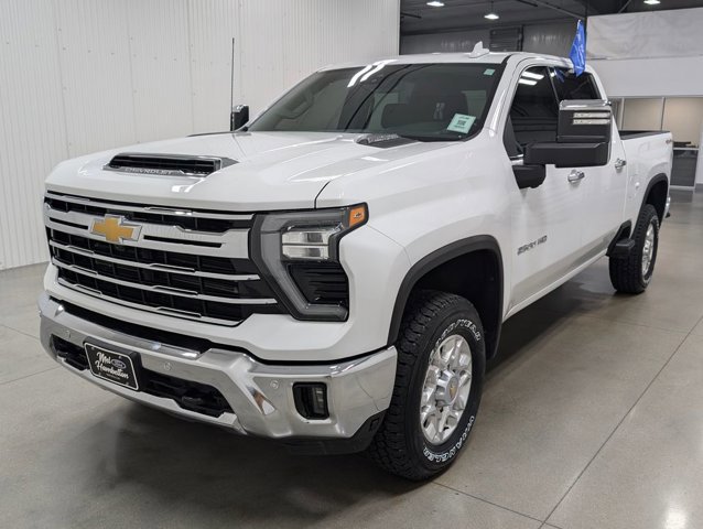 Used 2024 Chevrolet Silverado 2500 LTZ w/ LTZ Convenience Package image 5