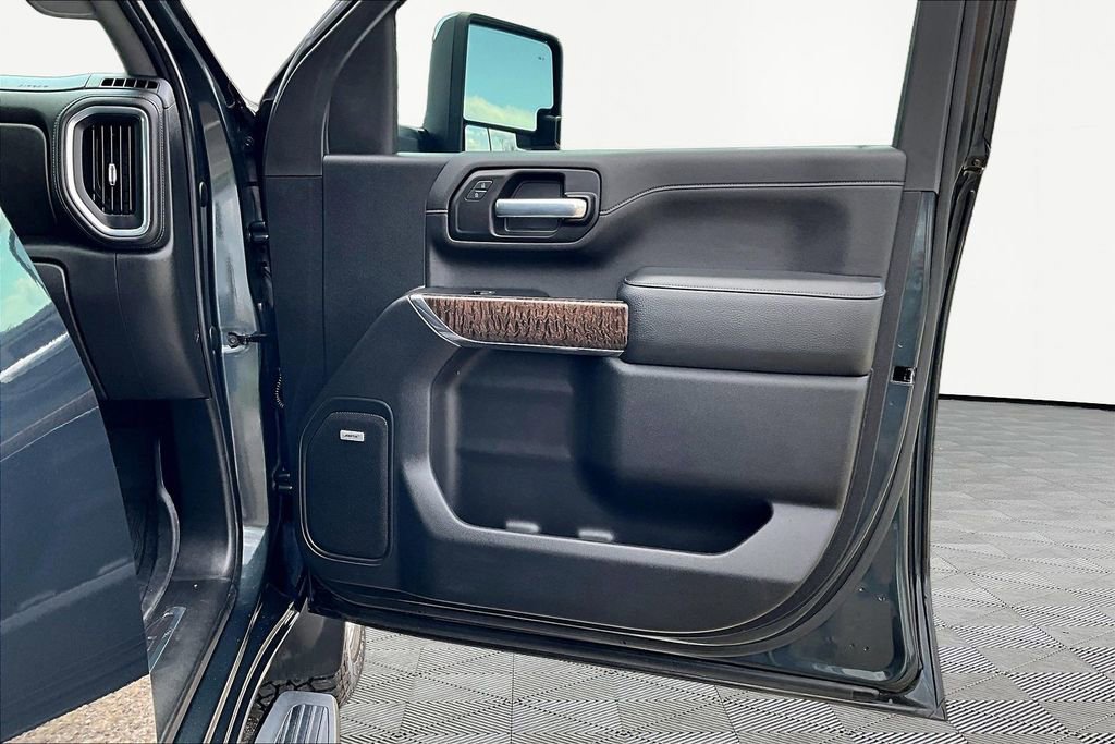 Used 2023 GMC Sierra 2500 Denali AWD/4WD image 25