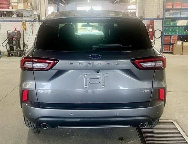 Certified 2024 Ford Escape ST-Line w/ Tech Pack #1 AWD/4WD image 5