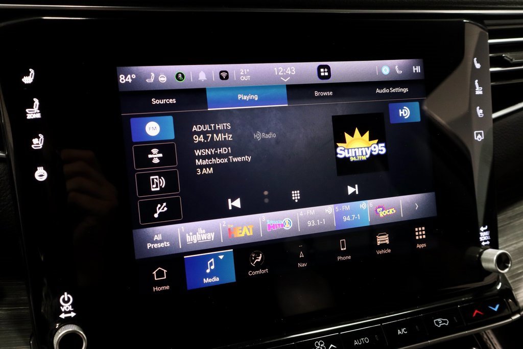 Used 2024 Jeep Wagoneer L Series II w/ Flexible Seating Group image 4