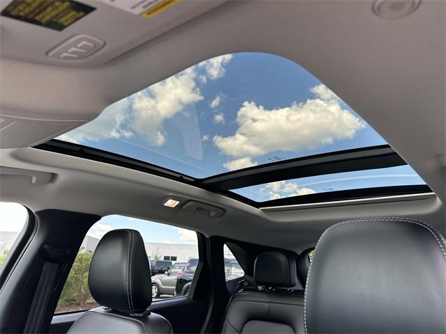 Certified 2023 Ford Escape Platinum image 32