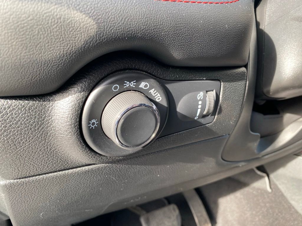 Used 2024 Dodge Durango GT image 18