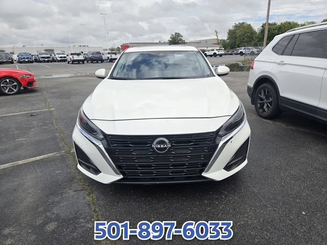 Used 2024 Nissan Altima 2.5 SV w/ SV Premium Package FWD image 8