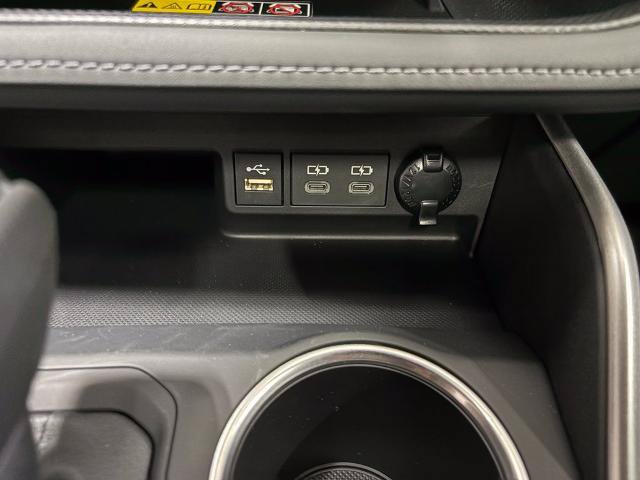 Used 2026 Toyota Highlander XLE AWD/4WD image 17