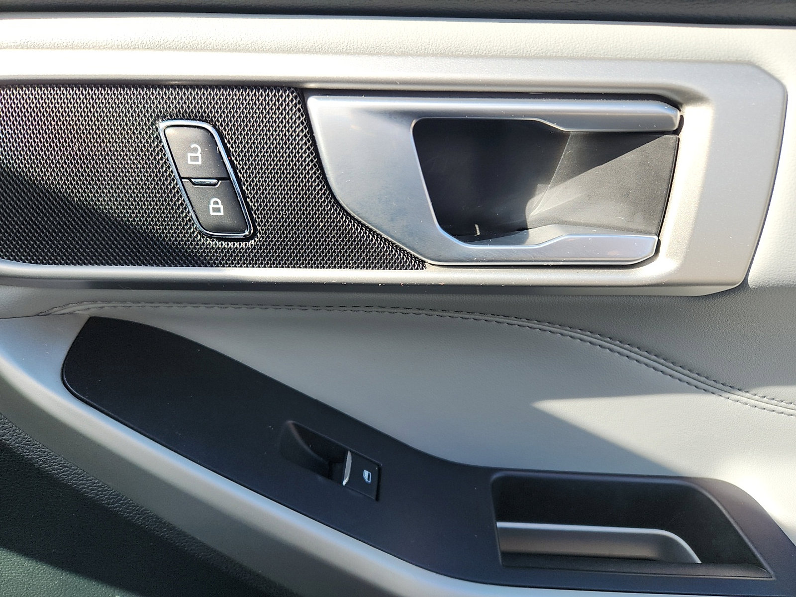 Certified 2023 Ford Explorer XLT w/ Equipment Group 202A image 35