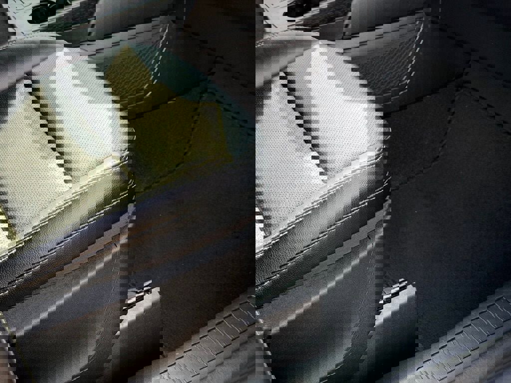 Certified 2022 Ford Escape SEL image 17