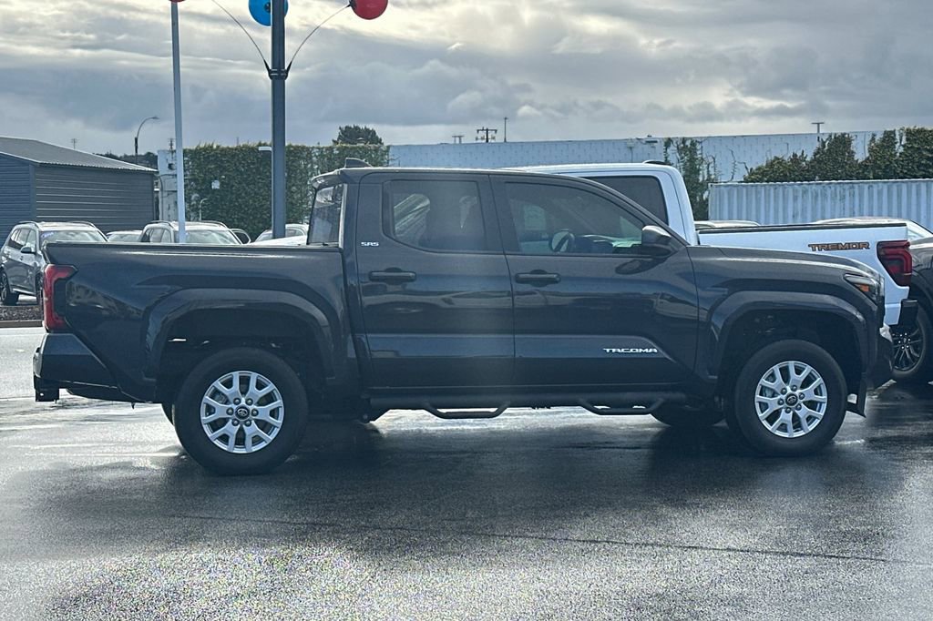 Used 2024 Toyota Tacoma SR5 AWD/4WD image 2