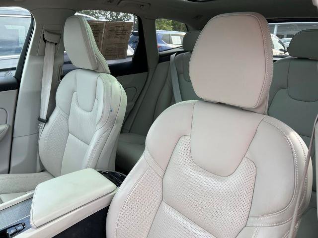 Used 2023 Volvo XC60 B5 Ultimate w/ Climate Package AWD/4WD image 21