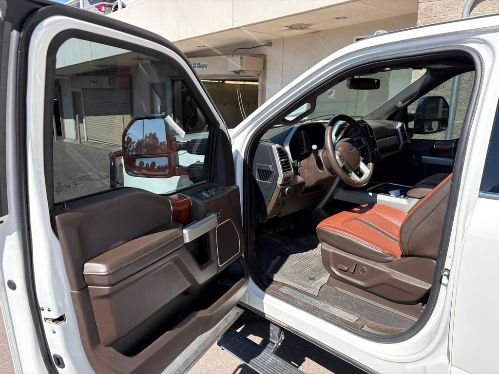 Certified 2022 Ford F350 King Ranch w/ King Ranch Ultimate Package AWD/4WD image 17