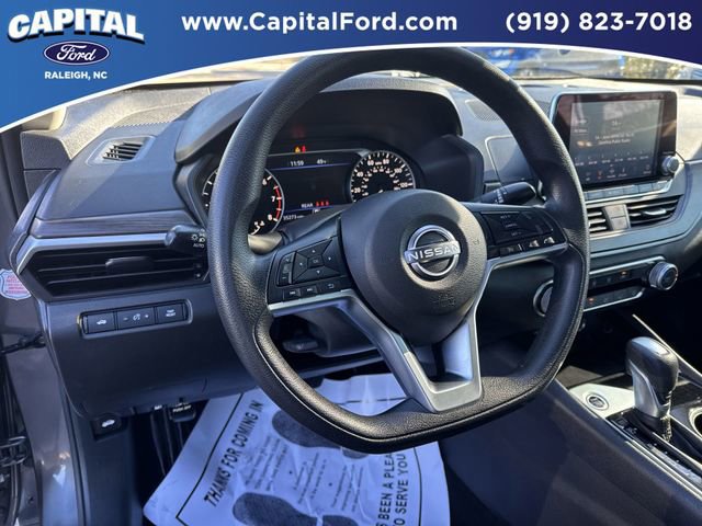 Used 2024 Nissan Altima 2.5 SV image 23