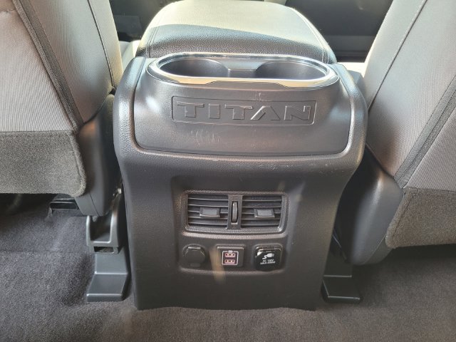 Used 2021 Nissan Titan SV w/ SV Convenience Package AWD/4WD image 17