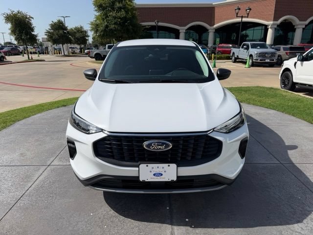 Certified 2024 Ford Escape Active FWD image 2