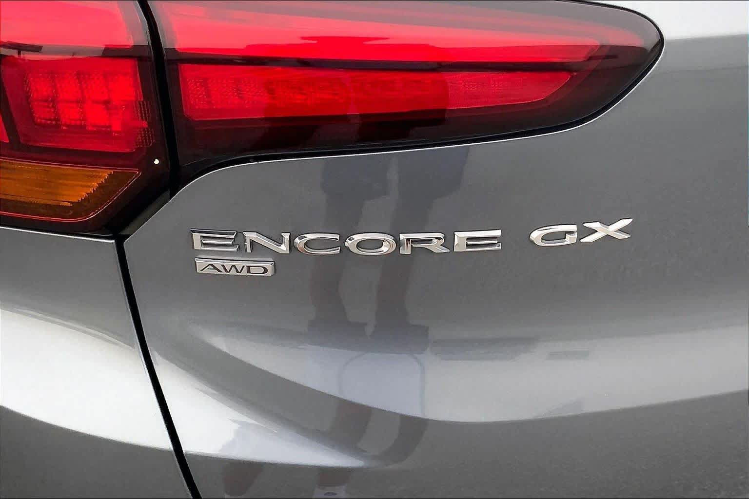 Used 2021 Buick Encore GX Essence w/ Advanced Technology Package AWD/4WD image 31