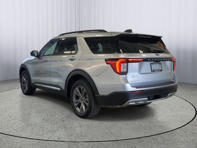 Certified 2025 Ford Explorer Active w/ Active Comfort Package AWD/4WD image 3