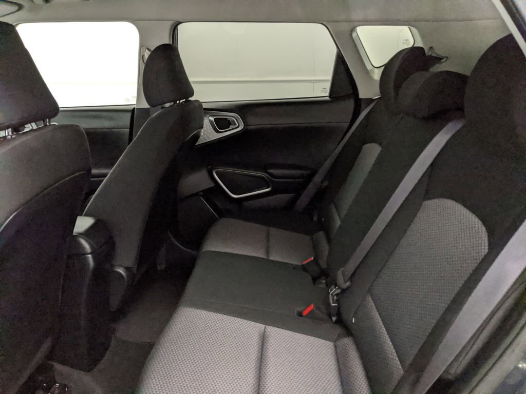 Used 2024 Kia Soul LX w/ Option Group 015 image 22