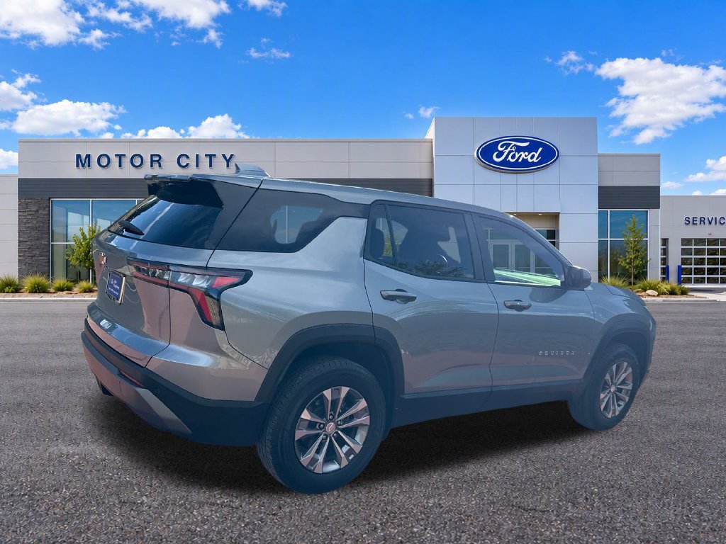 Used 2025 Chevrolet Equinox LT FWD image 9