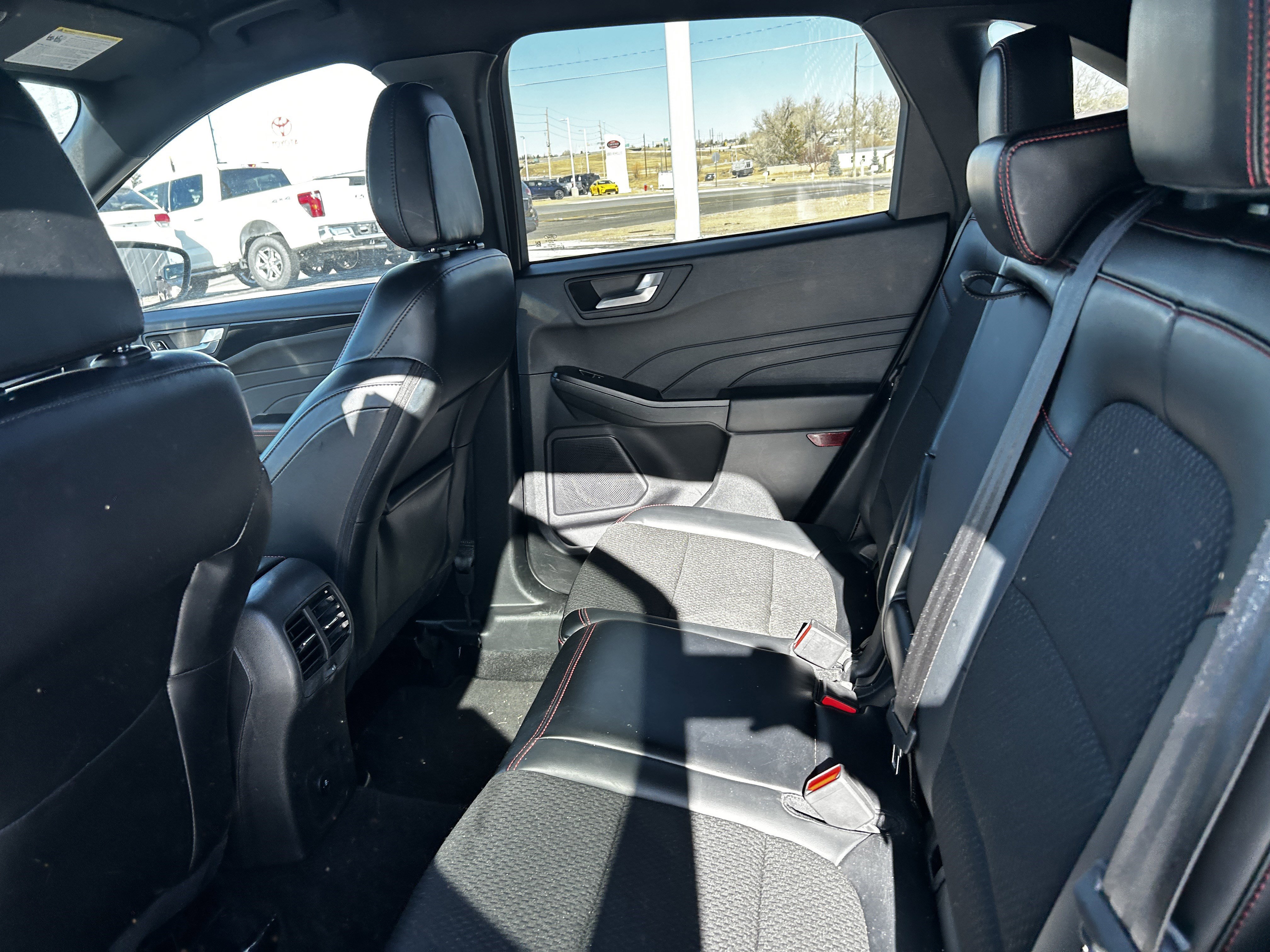 Certified 2025 Ford Escape ST-Line Select image 11