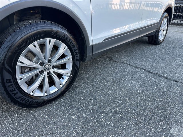Used 2020 Volkswagen Tiguan S w/ 3rd Row Seat Package image 13