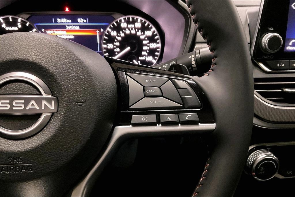 Used 2025 Nissan Altima 2.5 SR image 18