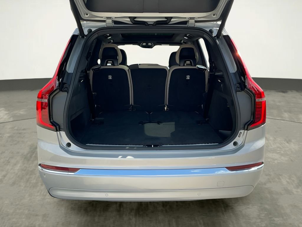 Used 2025 Volvo XC90 B6 Plus AWD/4WD image 16