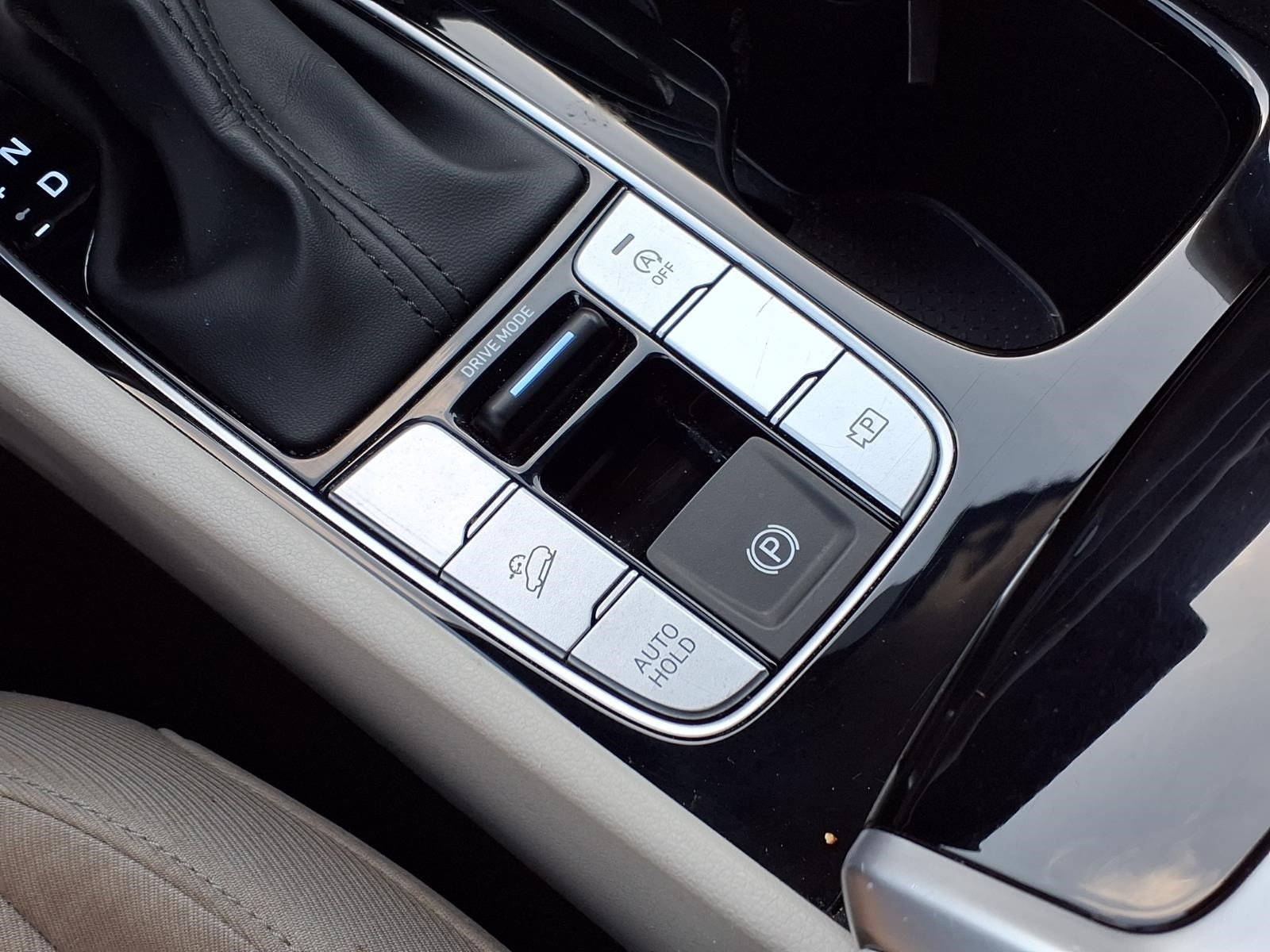 Used 2025 Hyundai Tucson SEL FWD image 19