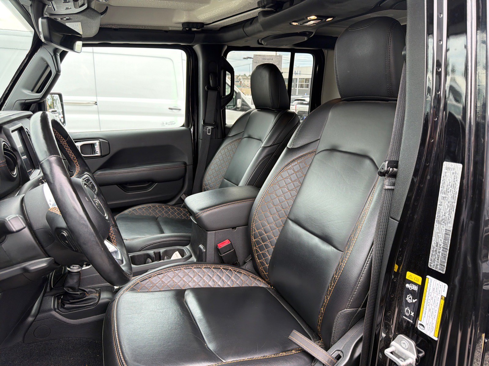 Used 2021 Jeep Gladiator Overland AWD/4WD image 9