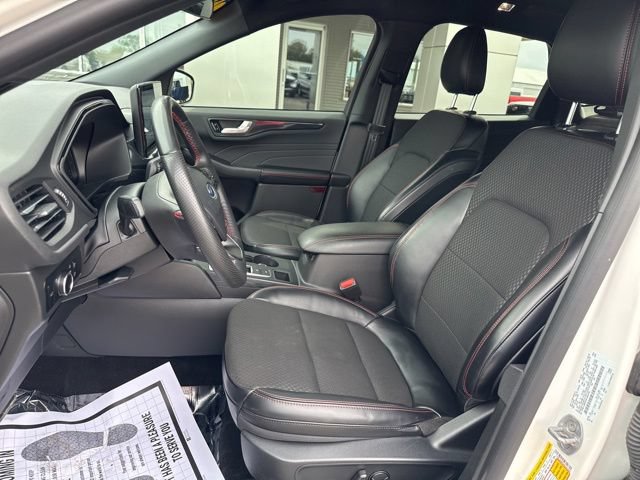 Certified 2024 Ford Escape ST-Line w/ Tech Pack #1 AWD/4WD image 12