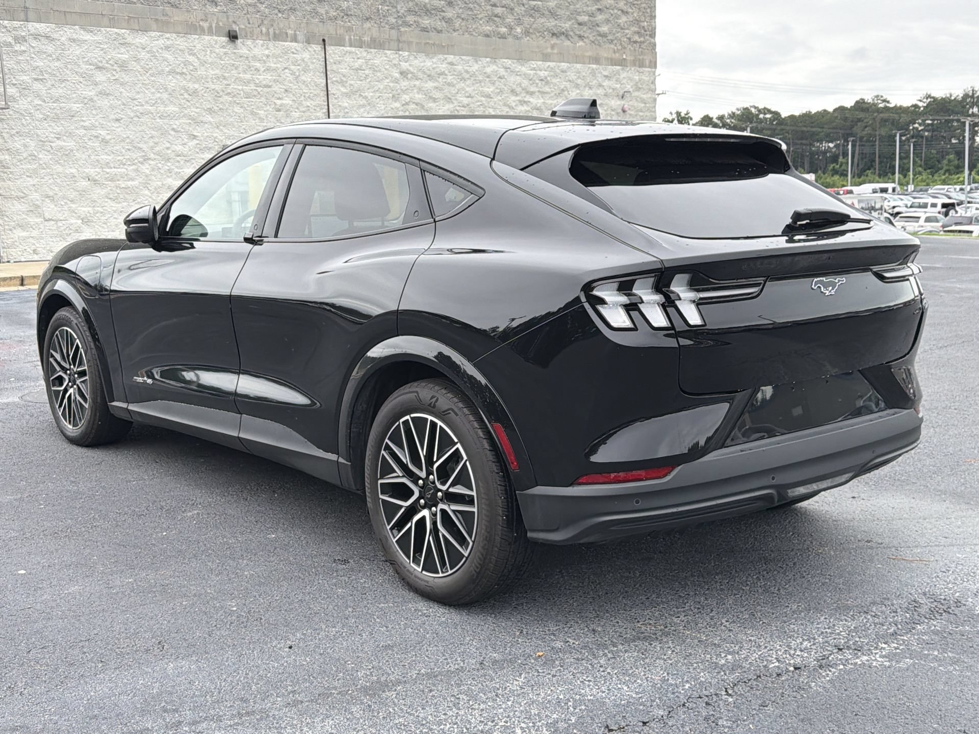 Certified 2025 Ford Mustang Mach-E Premium AWD/4WD image 11