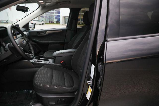 Certified 2023 Ford Escape Active AWD/4WD image 17