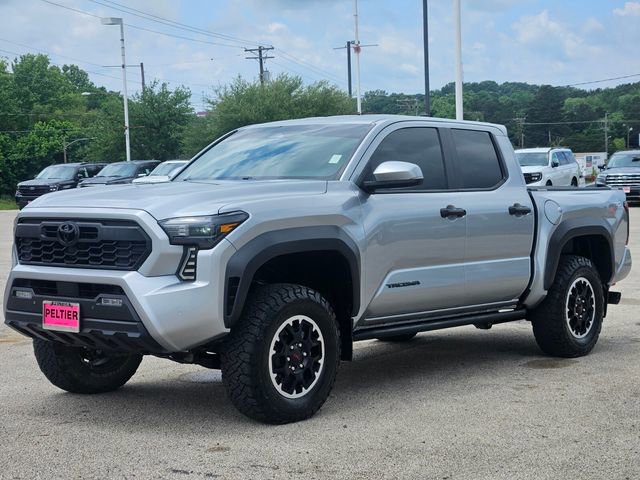 Used 2024 Toyota Tacoma TRD Off-Road w/ TRD Off Road Upgrade Package AWD/4WD image 3