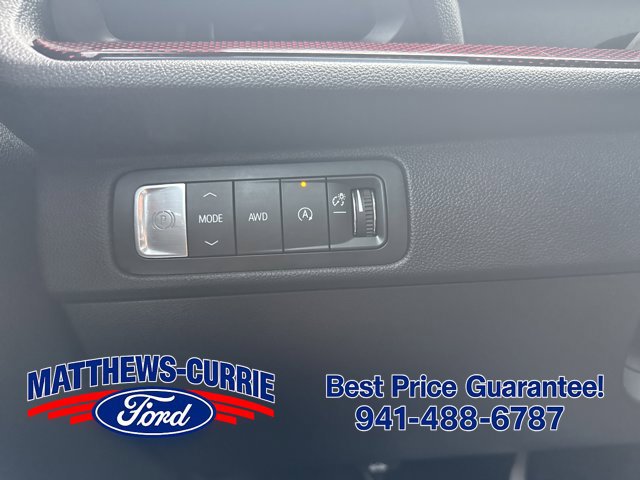 Used 2026 Chevrolet Traverse Z71 w/ Enhanced Driving Package AWD/4WD image 23