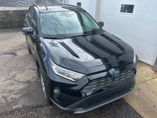 Used 2021 Toyota RAV4 Limited image 7