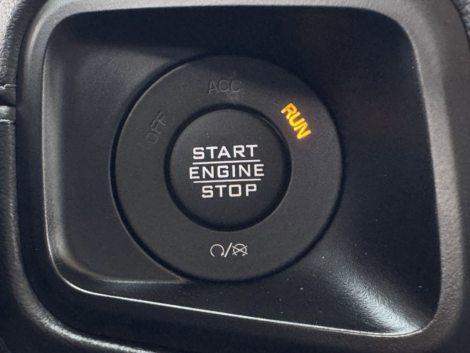 Used 2024 Jeep Wrangler Sahara w/ Safety Group image 22