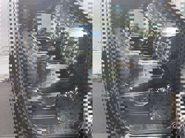 Certified 2020 Ford F250 Lariat w/ Lariat Ultimate Package image 16