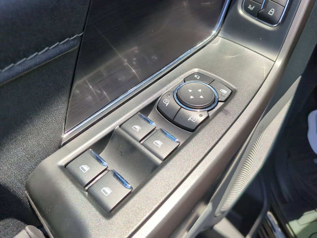 Certified 2025 Ford F150 Lariat w/ Equipment Group 502A High image 24