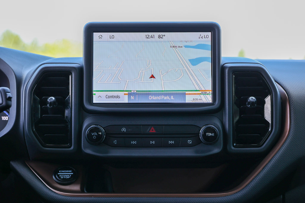 Certified 2023 Ford Bronco Sport Outer Banks AWD/4WD image 15