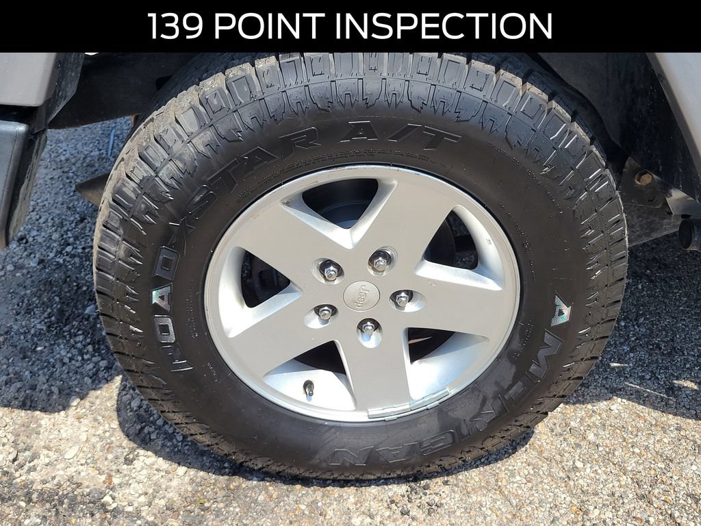 Used 2018 Jeep Wrangler Unlimited Sahara AWD/4WD image 5
