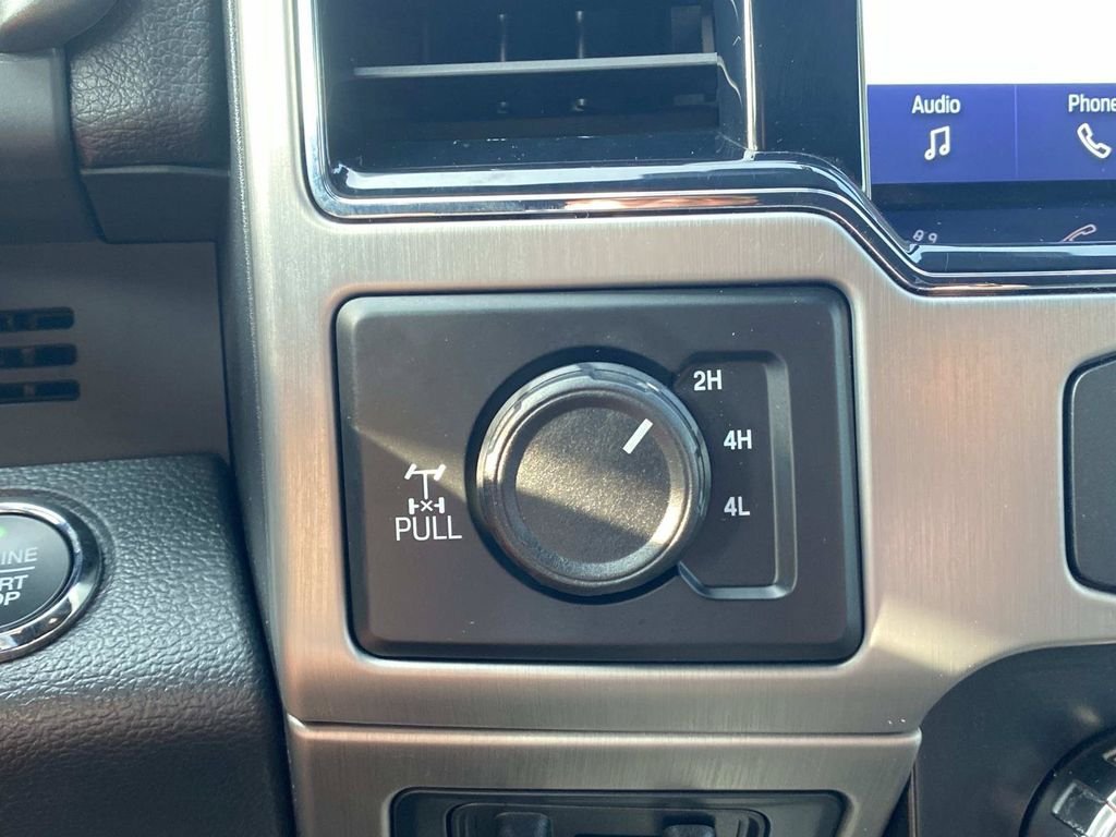 Certified 2022 Ford F350 Platinum w/ FX4 Off-Road Package AWD/4WD image 32