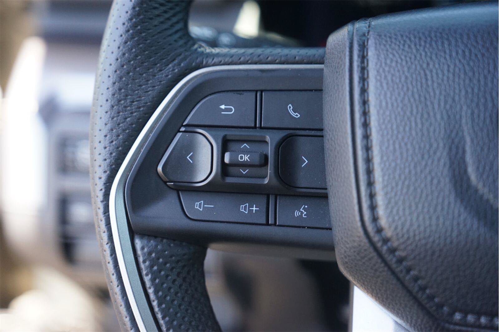 Used 2025 Toyota Tacoma TRD Off-Road AWD/4WD image 22